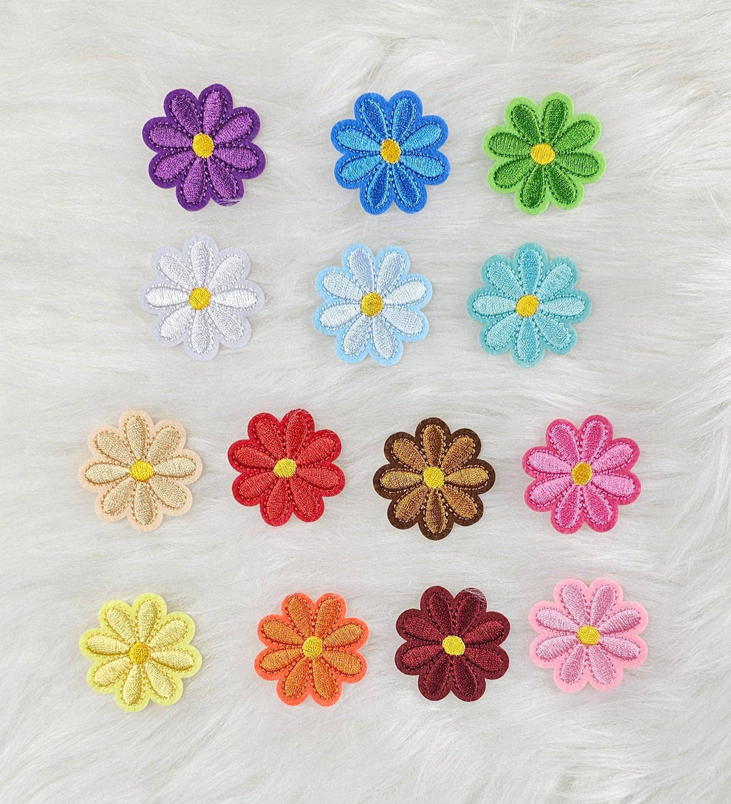Daisy Small Flower Embroidery Iron On Patch