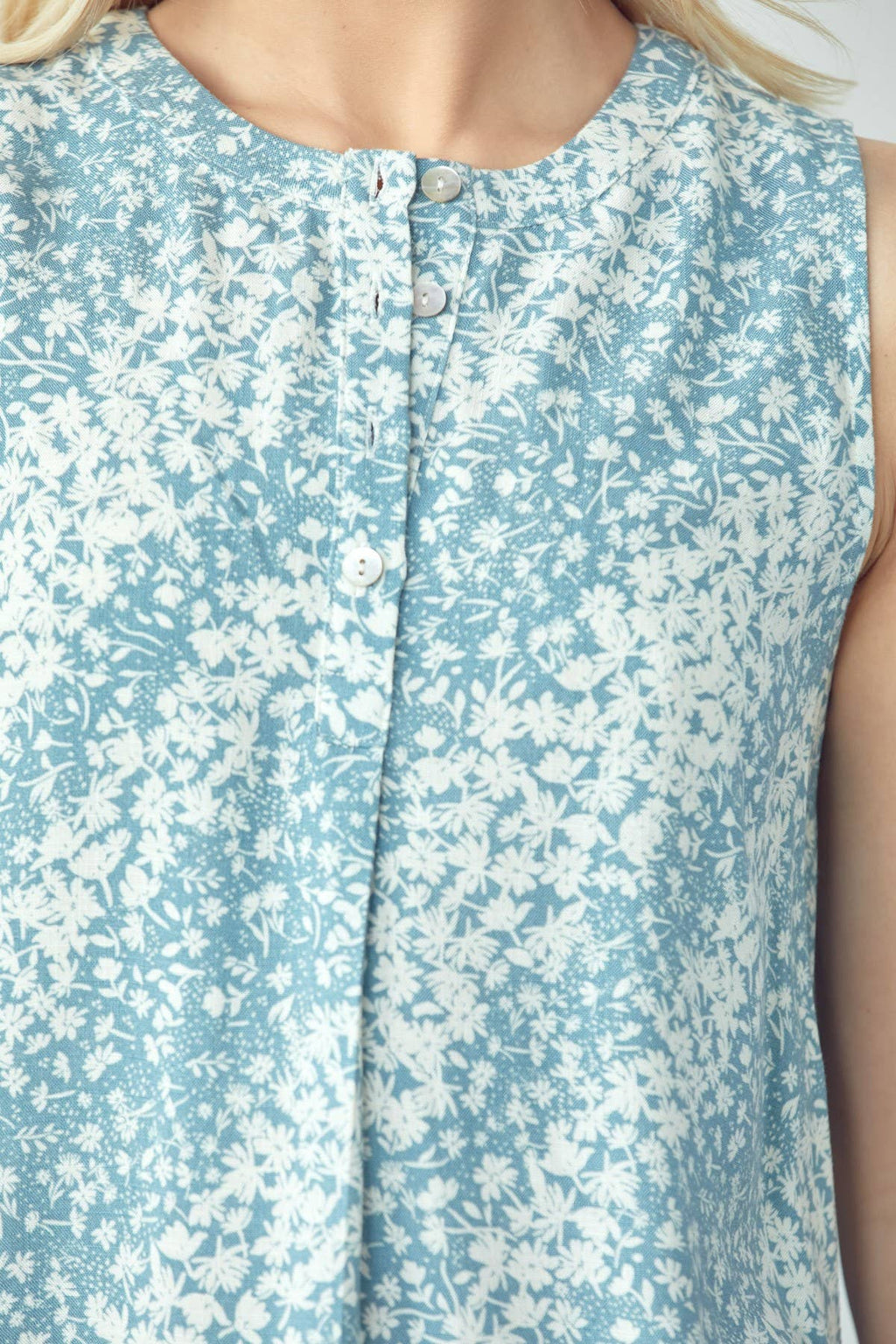 Floral Sleeveless Blouse